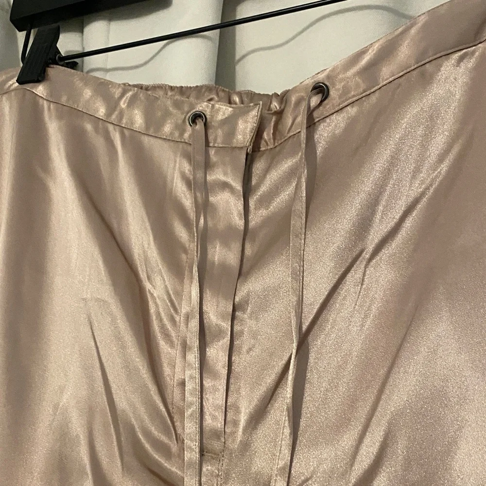 New York & Company Satin Joggers in tan satin 14 - Picture 3 of 7